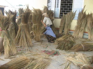 Grass Broom Material